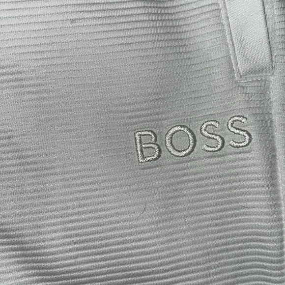 Hugo Boss”Heritage”Sweat Pants size XL. Waist is 34”-38”and inseam 29”. Like New - Picture 7 of 14
